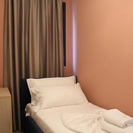 Triumf Hotel Shengjin