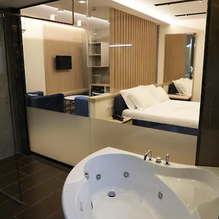 Triumf Hotel 4*