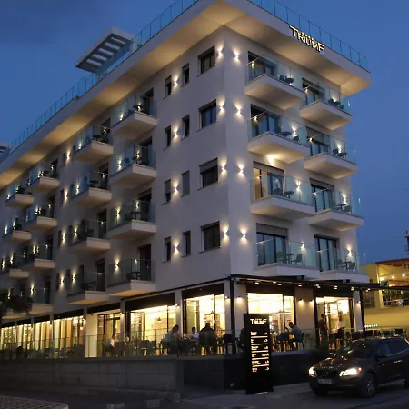 Triumf מלון Shëngjin