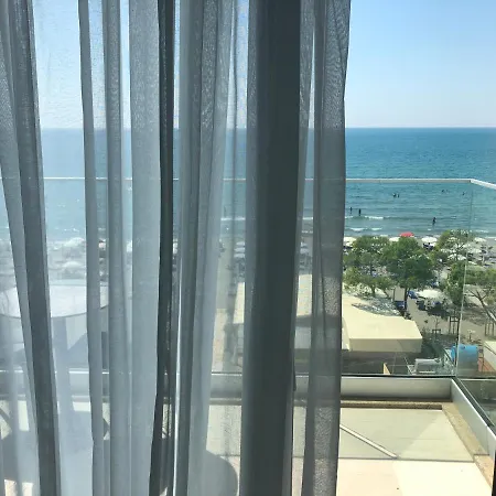 Triumf Hotel Shëngjin