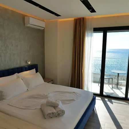 Triumf Hotel Shëngjin