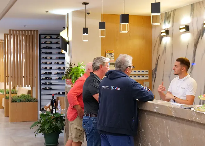 Triumf Hotel Shëngjin